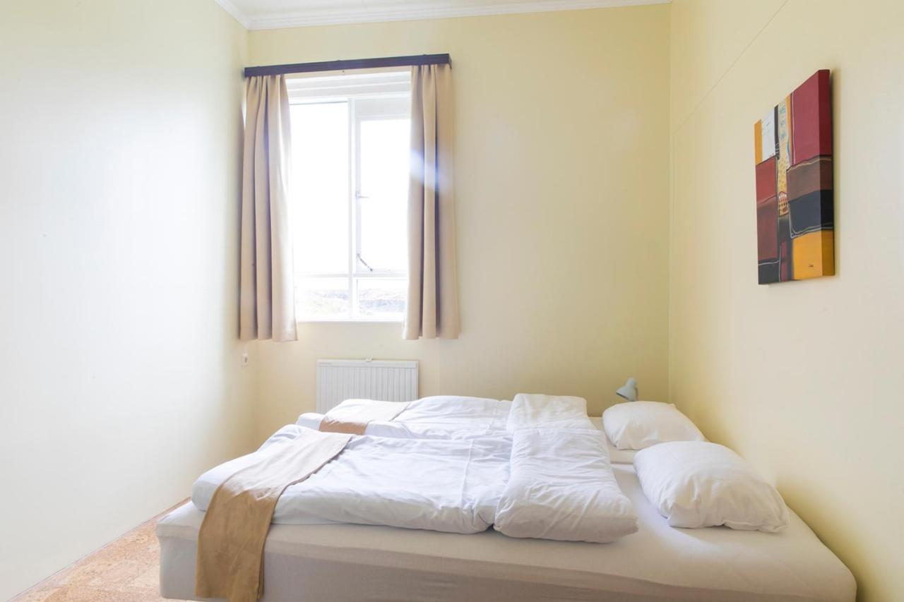 Fossholl Guesthouse Лейгар Экстерьер фото